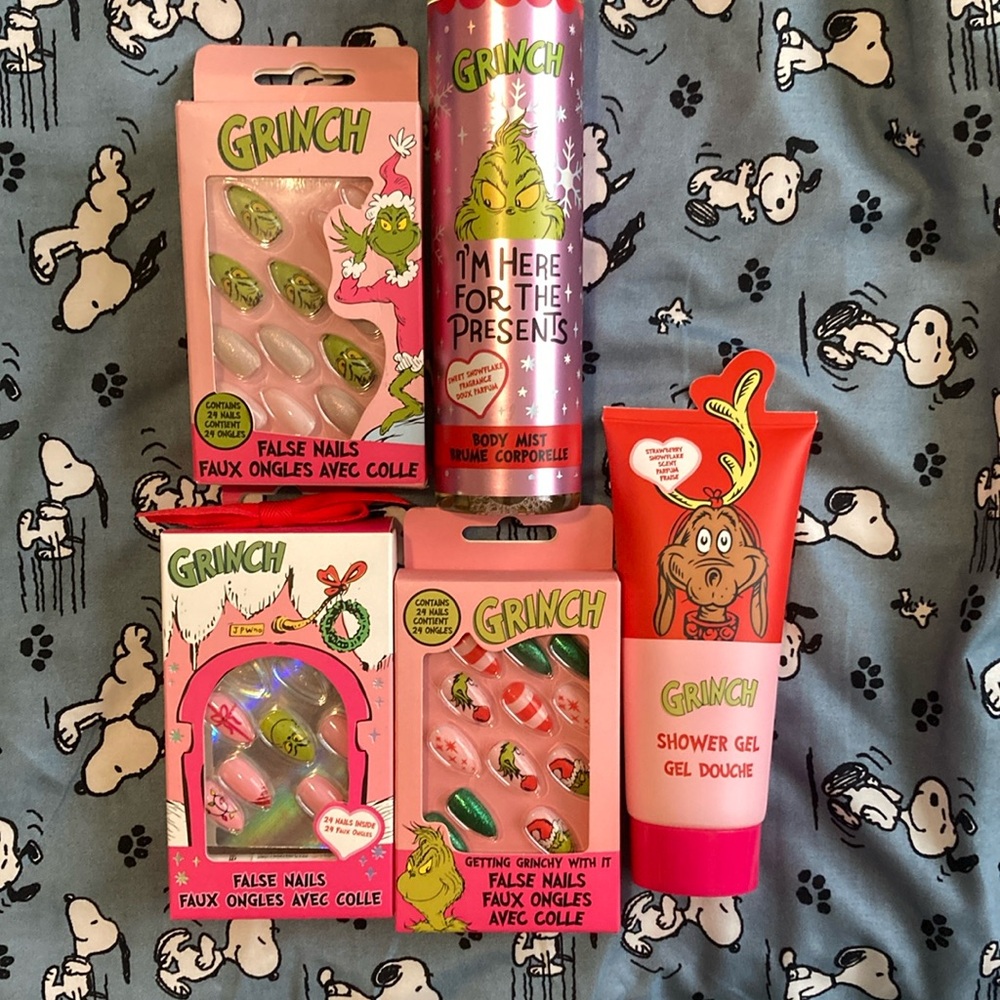 Grinch Beauty Bundle